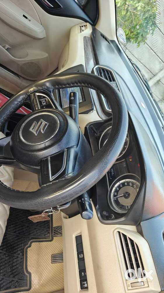 Maruti Suzuki Swift Dzire Vxi Optional, 2022, Petrol