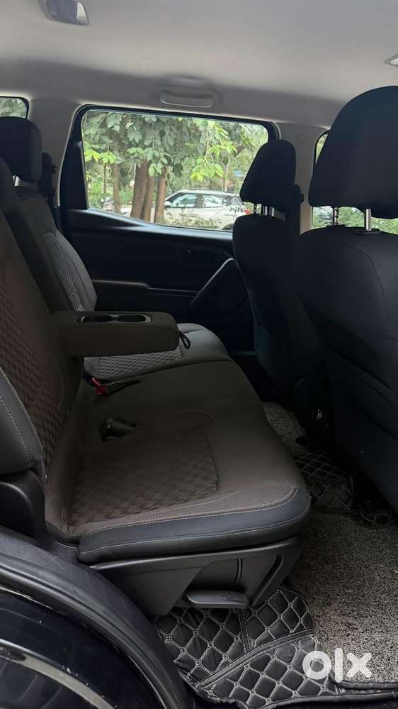 Mahindra Scorpio N Z4 Petrol Mt 7 Str, 2023, Petrol