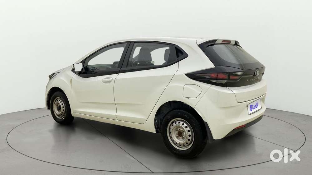 Tata Altroz 1.2 Xe, 2021, Petrol