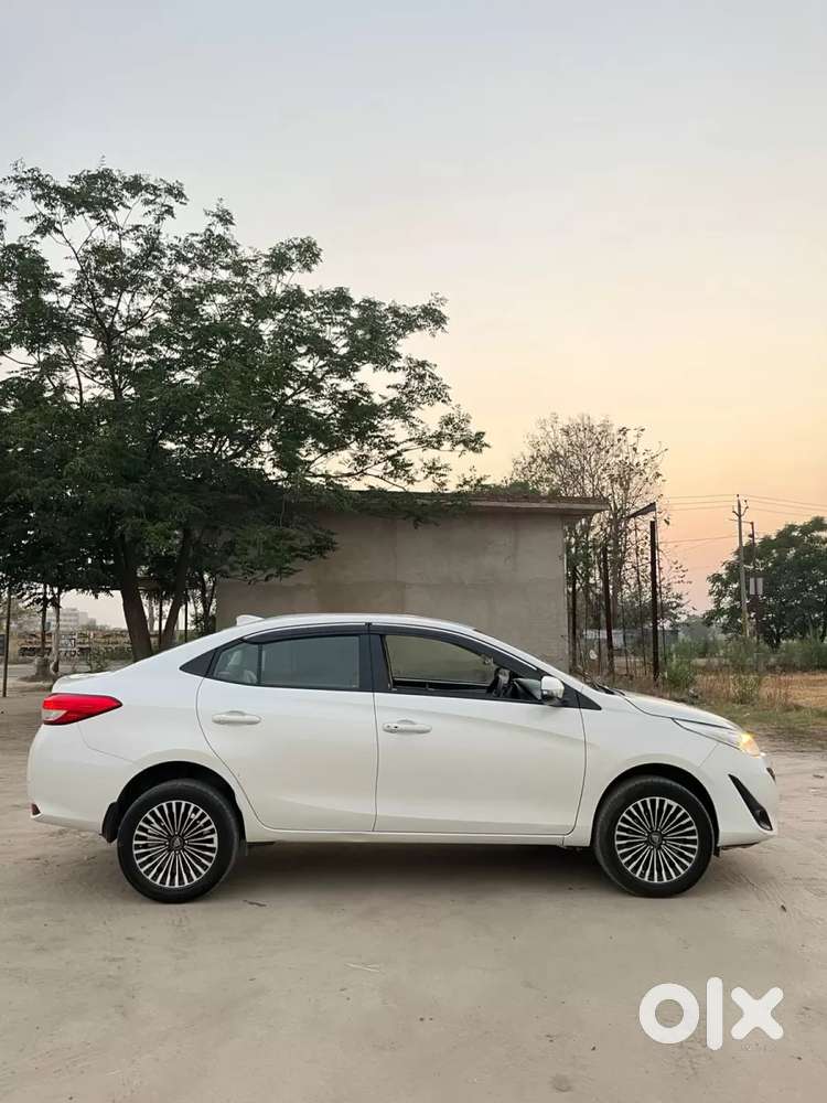 Toyota Yaris G Cvt, 2018, Petrol