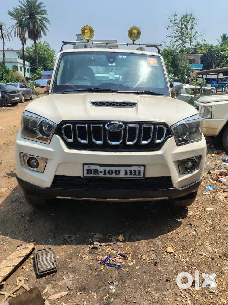 Mahindra Scorpio S10 2015 Year