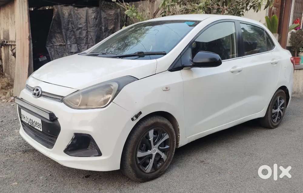 Hyundai Xcent विकली आहे