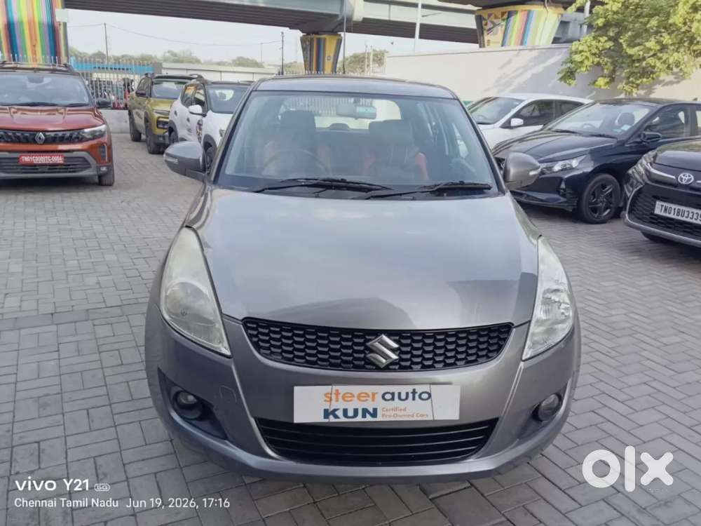 Maruti Suzuki Swift Vxi, 2012, Petrol
