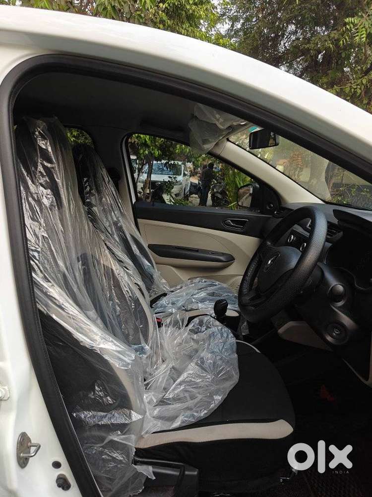 Renault Triber Rxl, 2024, Petrol