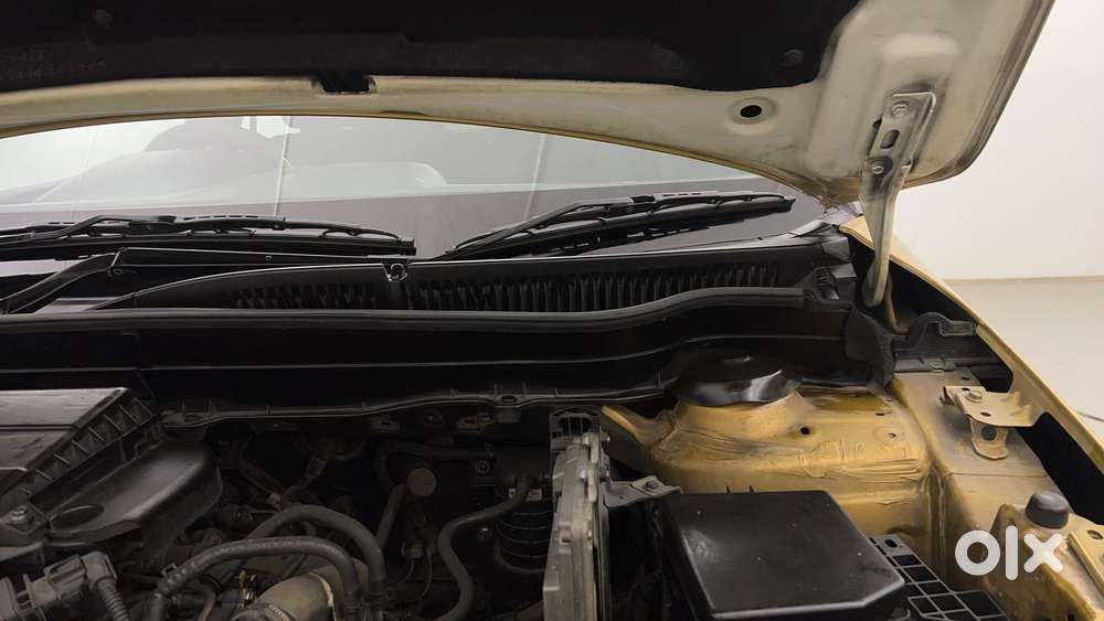 Maruti Suzuki Vitara Brezza Zdi+ Dual Tone Mt, 2016, Diesel