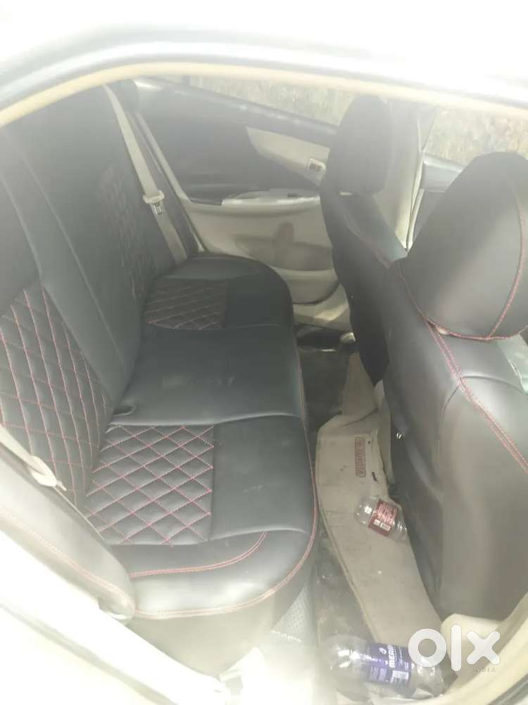Toyota Corolla Altis 2011