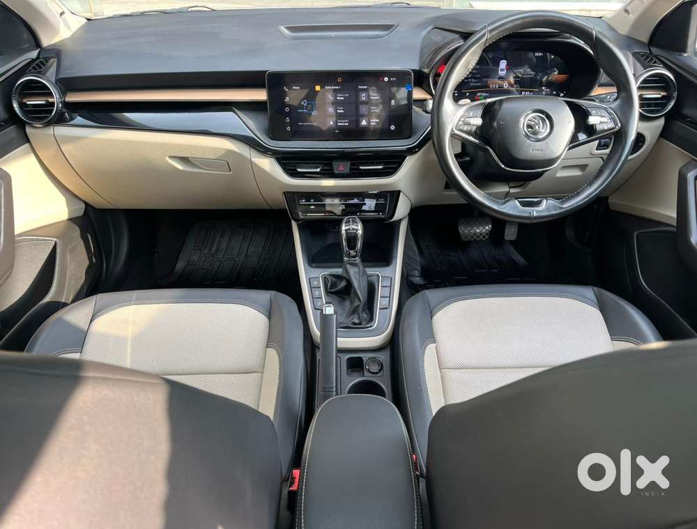Skoda Slavia 1.0 Tsi Style At, 2024, Petrol