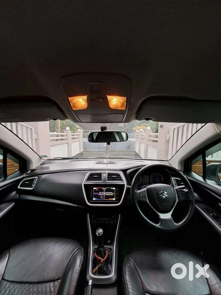 Maruti Suzuki S-cross 2015 Diesel Well Maintained