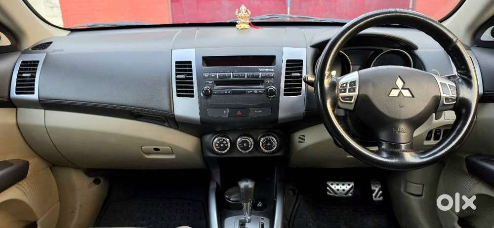 Mitsubishi Outlander 2.4 Mivec, 2011, Petrol