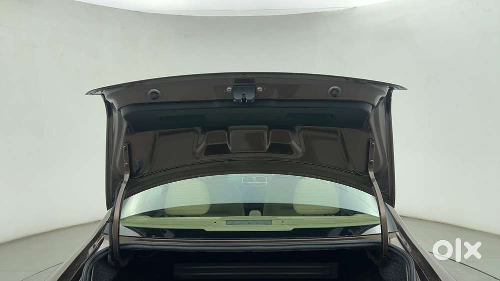 Volkswagen Vento 1.6 Highline, 2021, Petrol