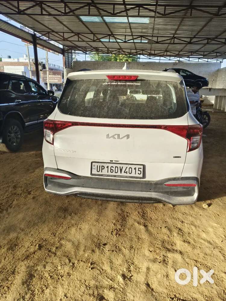 Kia Carens 2023 Diesel Well Maintained