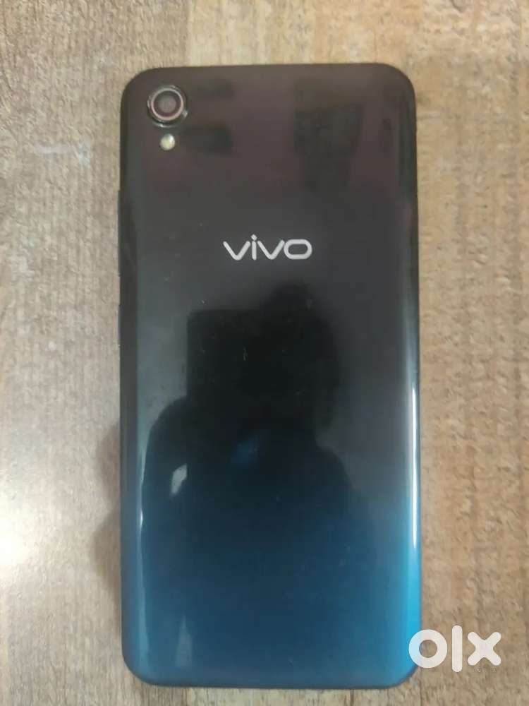 The brand of the mobile is Vivo and its model is a Vivo y91i