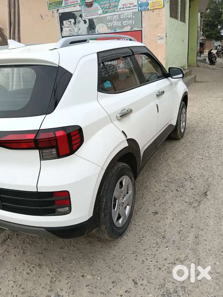 Hyundai Venue Sx Mt 2023 Model