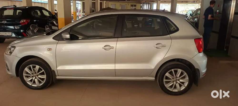 Volkswagen Polo Highline 2016 Petrol Car