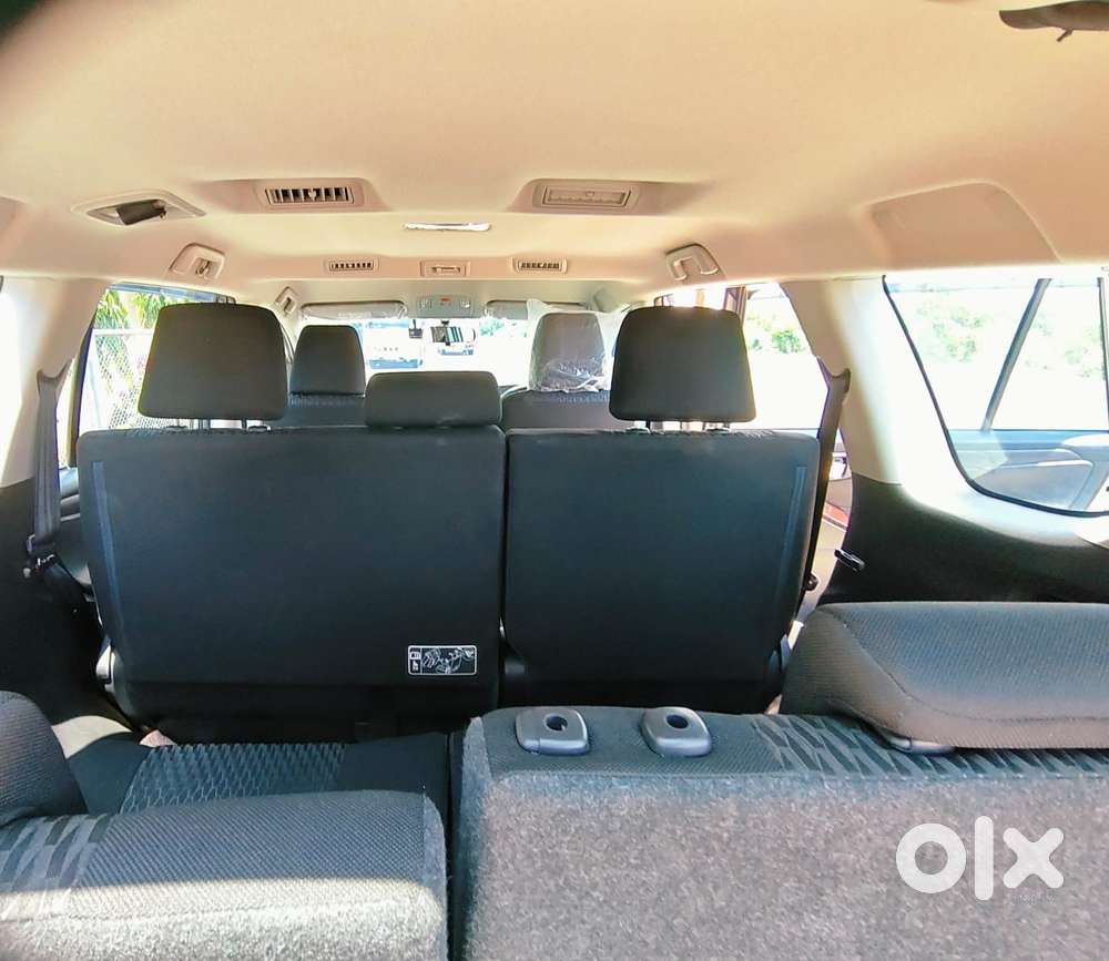 Toyota Innova Crysta 2.4 Gx Limited Edition At 8 Str, 2025, Diesel