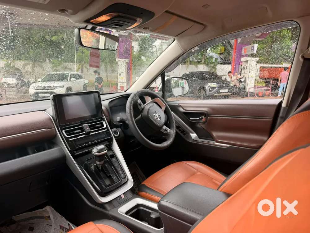 Toyota Innova Hycross 2024 Hybrid