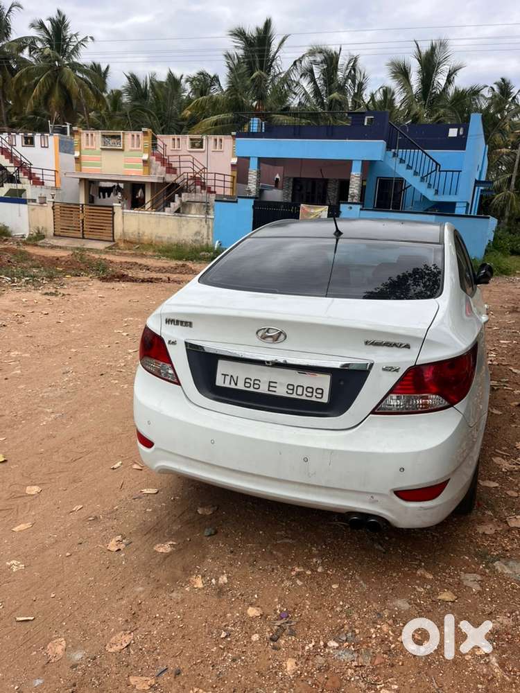 Hyundai Fluidic Verna 2012