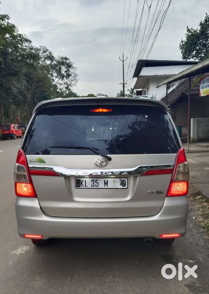 Toyota Innova 2012 Diesel 201000 Km Driven