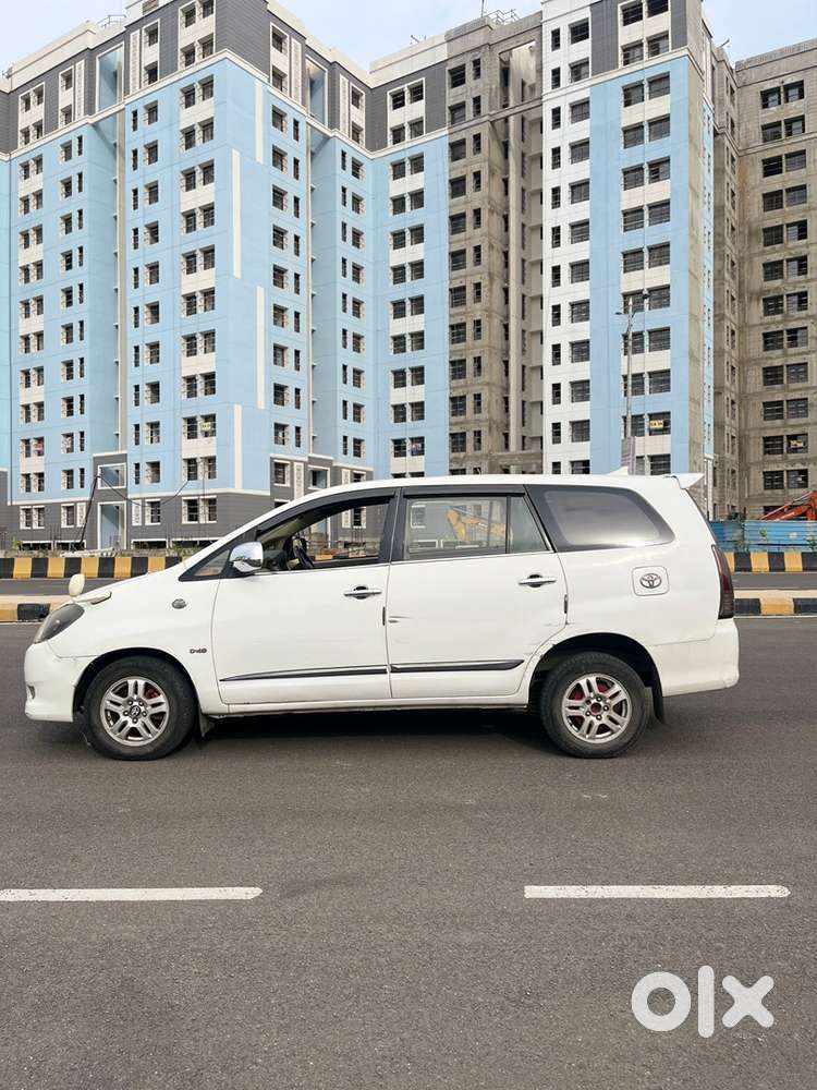 Toyota Innova 2008 Diesel 8 Seater