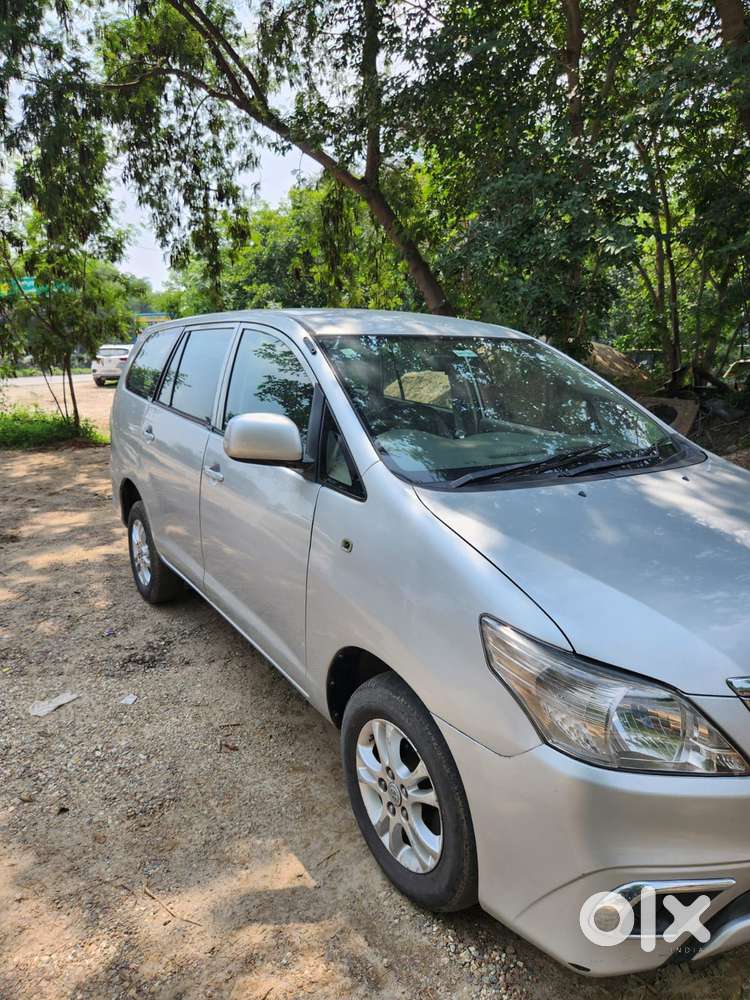 Toyota Innova 2.5 G (diesel) 8 Seater, 2012, Diesel