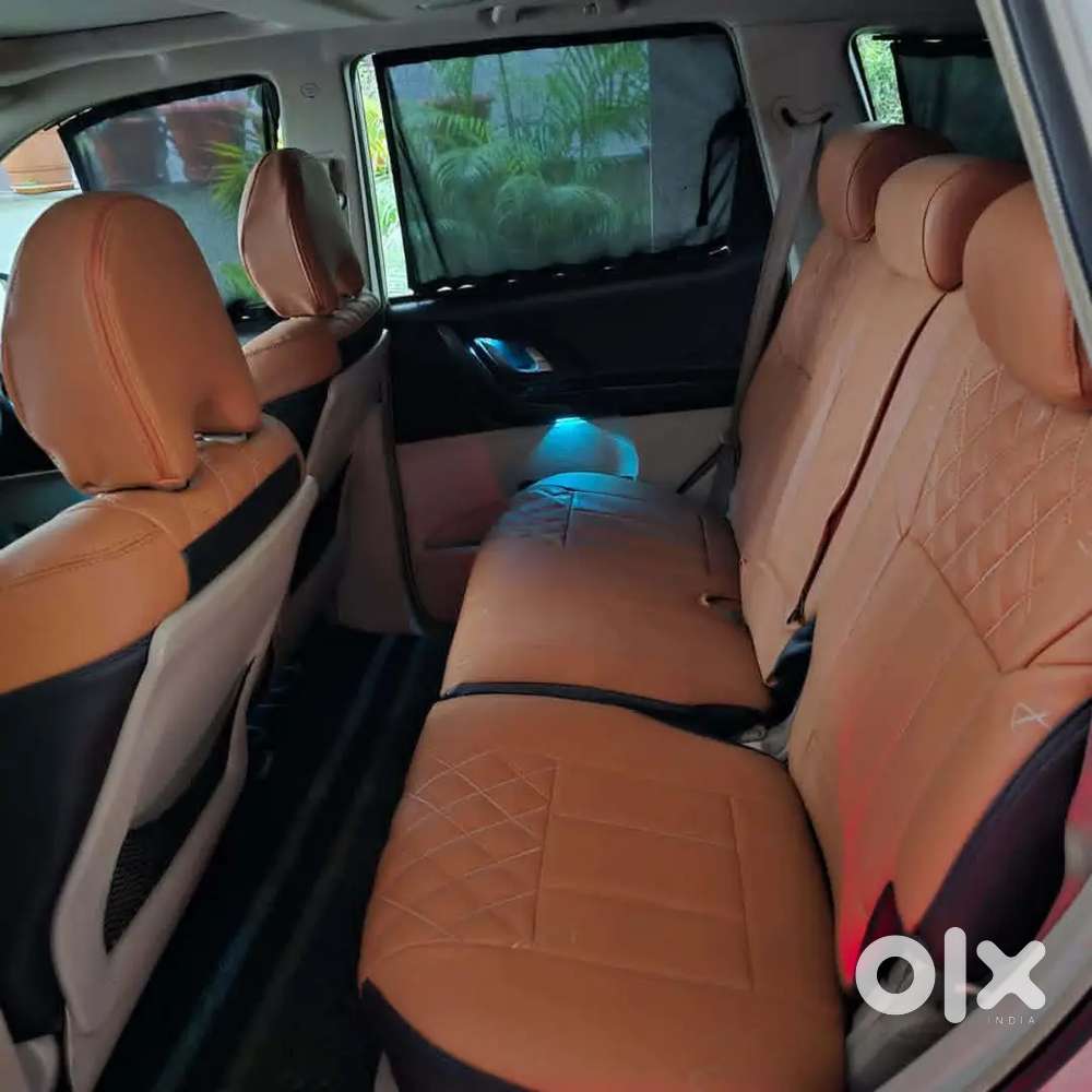 Xuv 500 W10 Sunroof Diesel Top Condition