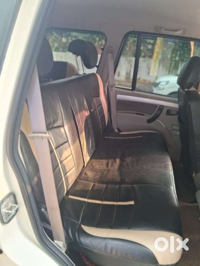 Mahindra Scorpio S10, 2015, Diesel