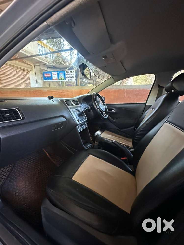 Volkswagen Crosspolo 2015 Diesel Well Maintained
