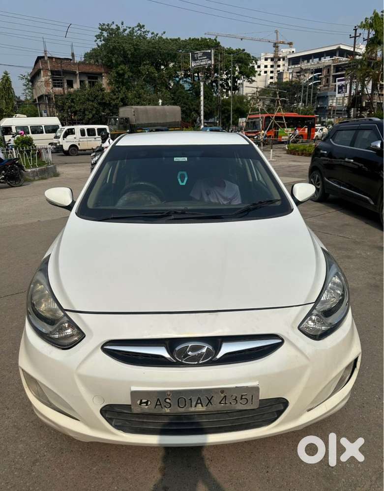 Hyundai Verna Crdi 2011