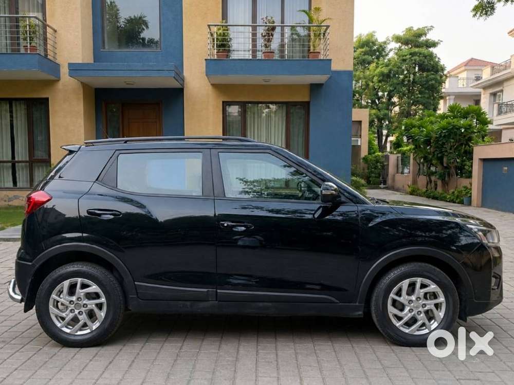 Mahindra Xuv300 W8, 2022, Petrol