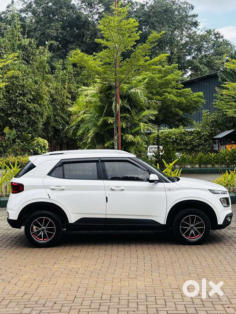Hyundai Venue S 1.2 Petrol, 2020, Petrol