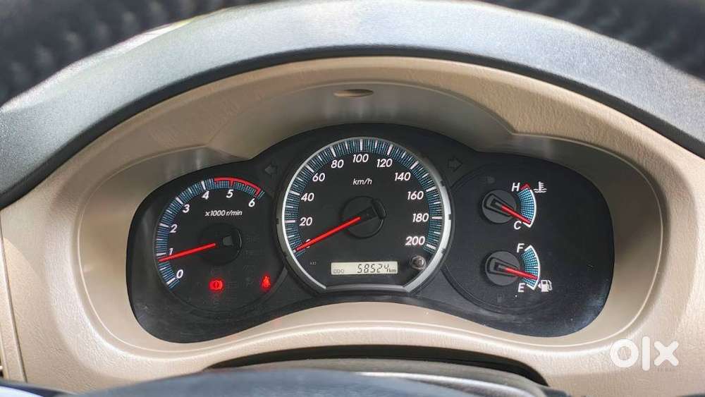 Toyota Innova 2.5 Vx 8 Str, 2015, Diesel