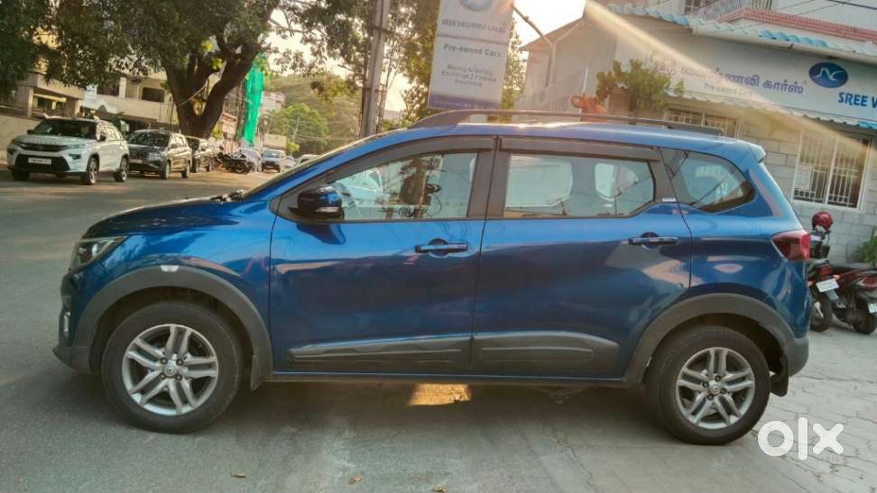 Renault Triber Rxz, 2020, Petrol