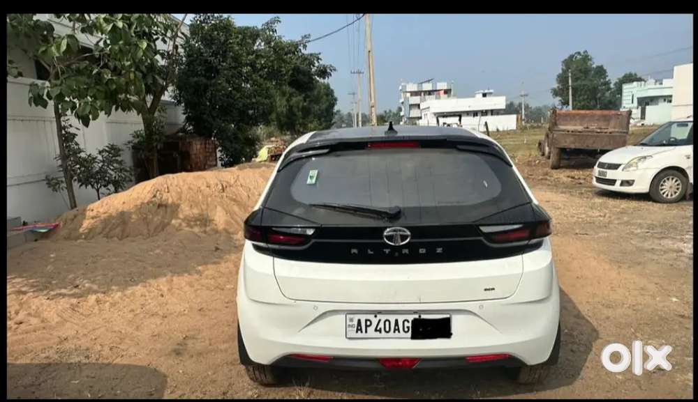 Tata Altroz 2024 Petrol Well Maintained