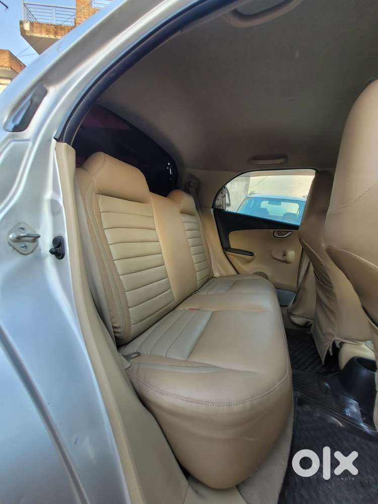 Honda Brio Vx (o) At, 2012, Petrol