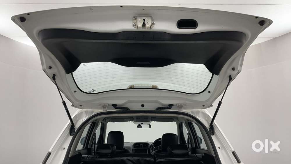 Maruti Suzuki Vitara Brezza 1.5 Zxi At, 2022, Petrol