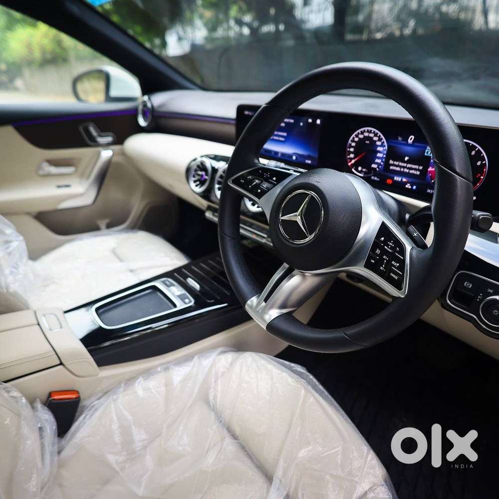 Mercedes-benz A-class Limousine 200, 2024, Petrol