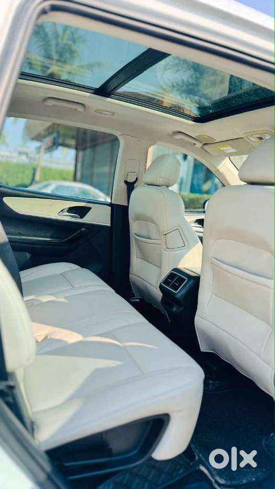 Mahindra Xuv700, 2022, Diesel
