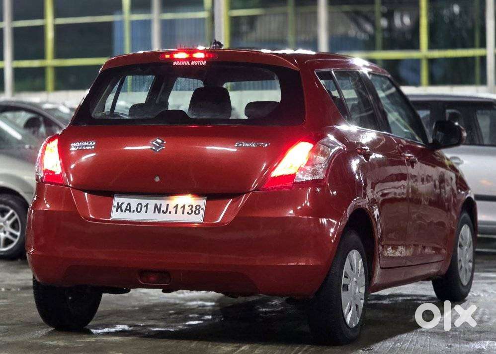 Maruti Suzuki Swift Vxi + Manual, 2011, Petrol