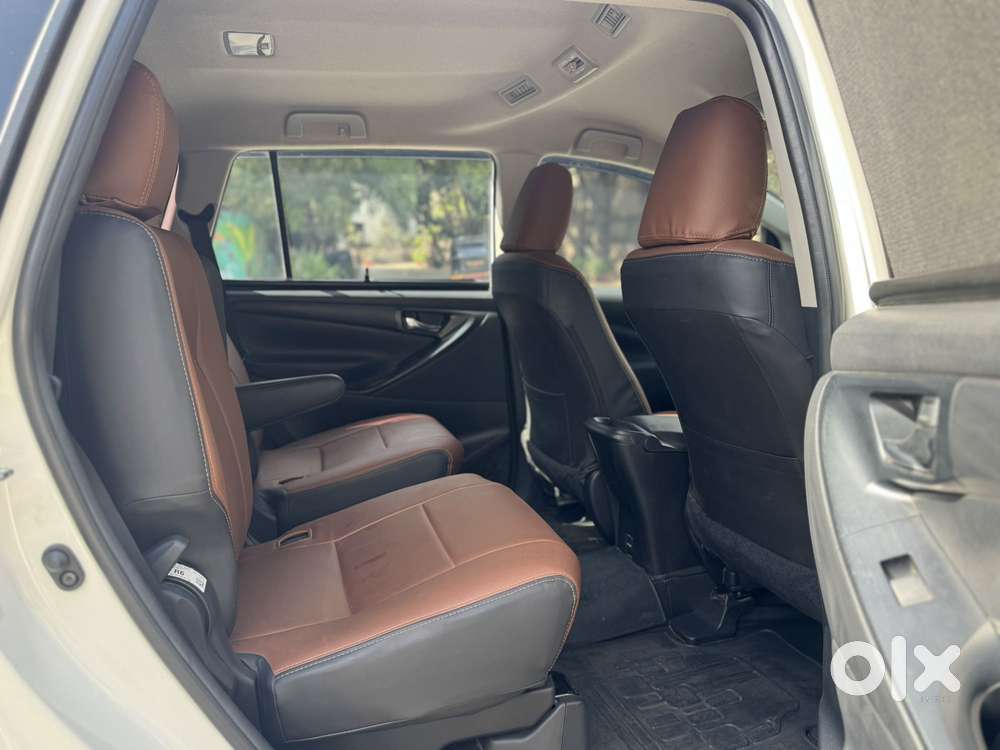 Toyota Innova Crysta [2020-ongoing] 2.4 Gx 7 Str, 2025, Diesel
