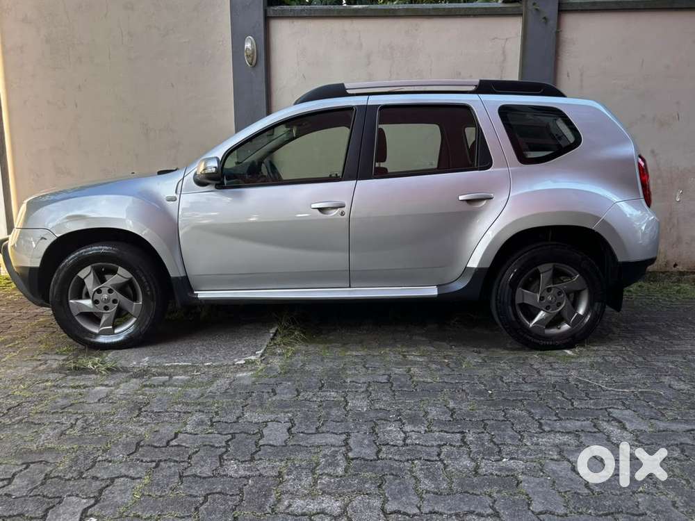 Renault Duster Rxz 110 Ps Diesel | Silver | Alloy Wheels