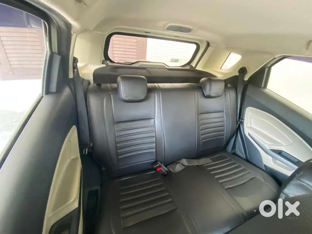 Ford Ecosport Titanium Petrol Bs6 Model