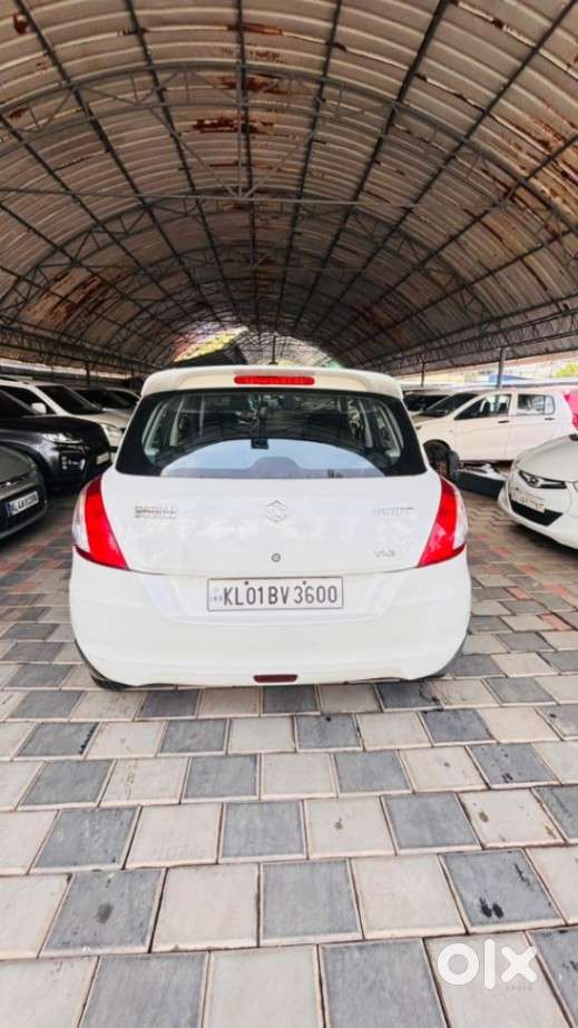 Maruti Suzuki Swift Vxi, 2015, Petrol