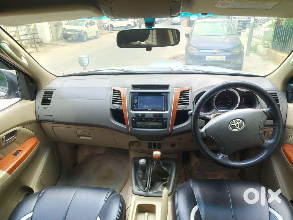 Toyota Fortuner 3.0 4x4 Manual, 2010, Diesel