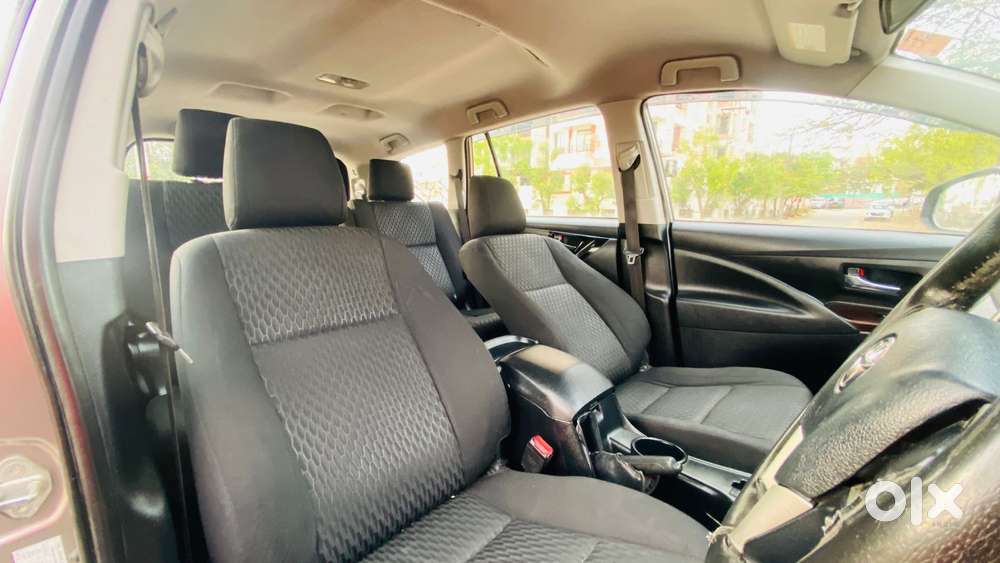 Toyota Innova Crysta 2.8 Gx At, 2017, Diesel