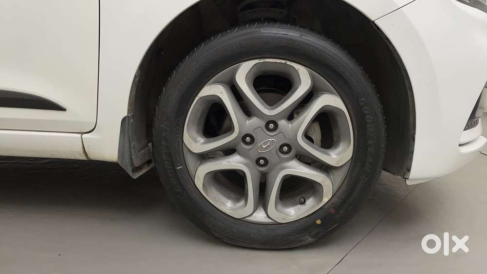 Hyundai Elite I20 1.2 Asta (o) Cvt, 2019, Petrol