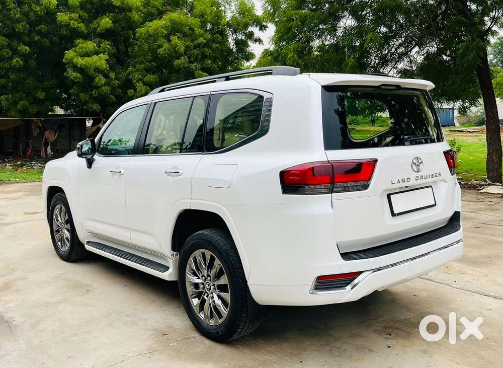 Toyota Land Cruiser 3.3 Zx Diesel, 2023, Diesel