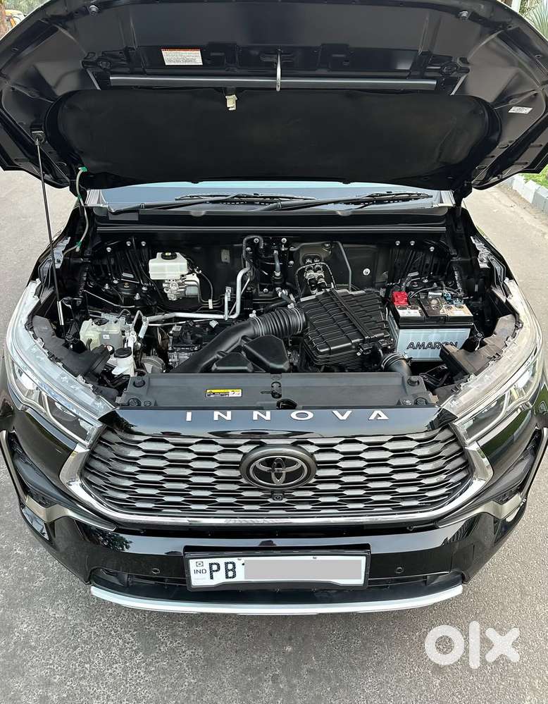 Toyota Innova Hycross 2.0 Zx (o) Hybrid 7 Str, 2024, Petrol