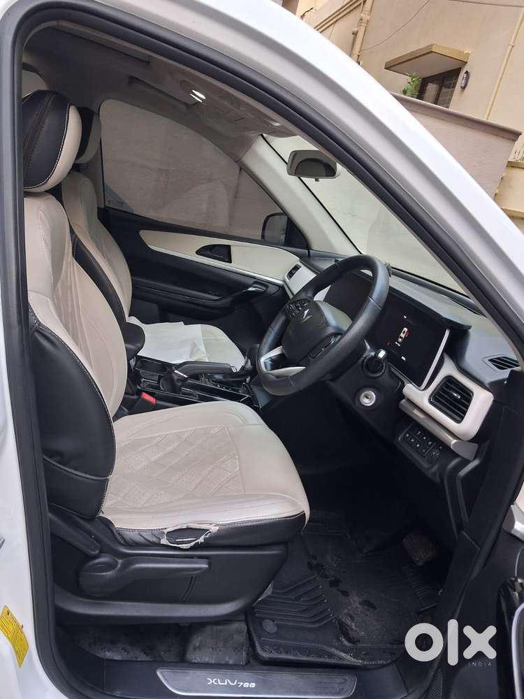 Mahindra Xuv700 2.2 Ax 5 Diesel At 7 Str, 2023, Diesel