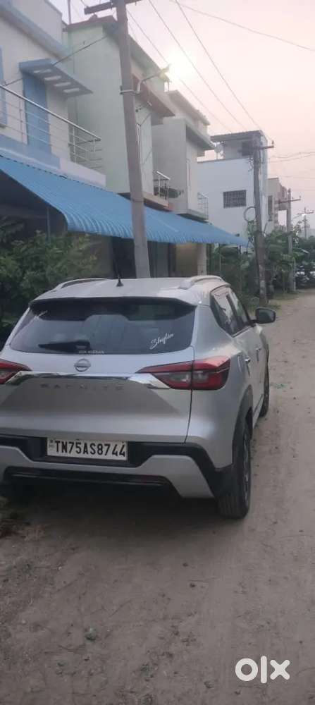 Nissan Magnite ,single Handuse, Company Service Record Available