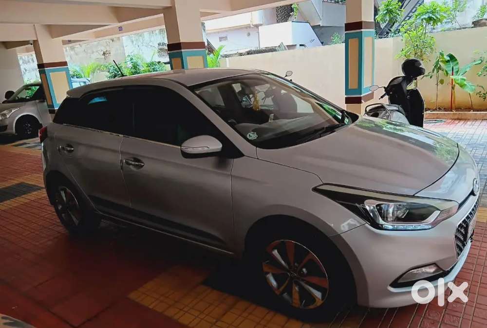 Top End Model Having All Features Push Start,keyless Entry Etc Etc